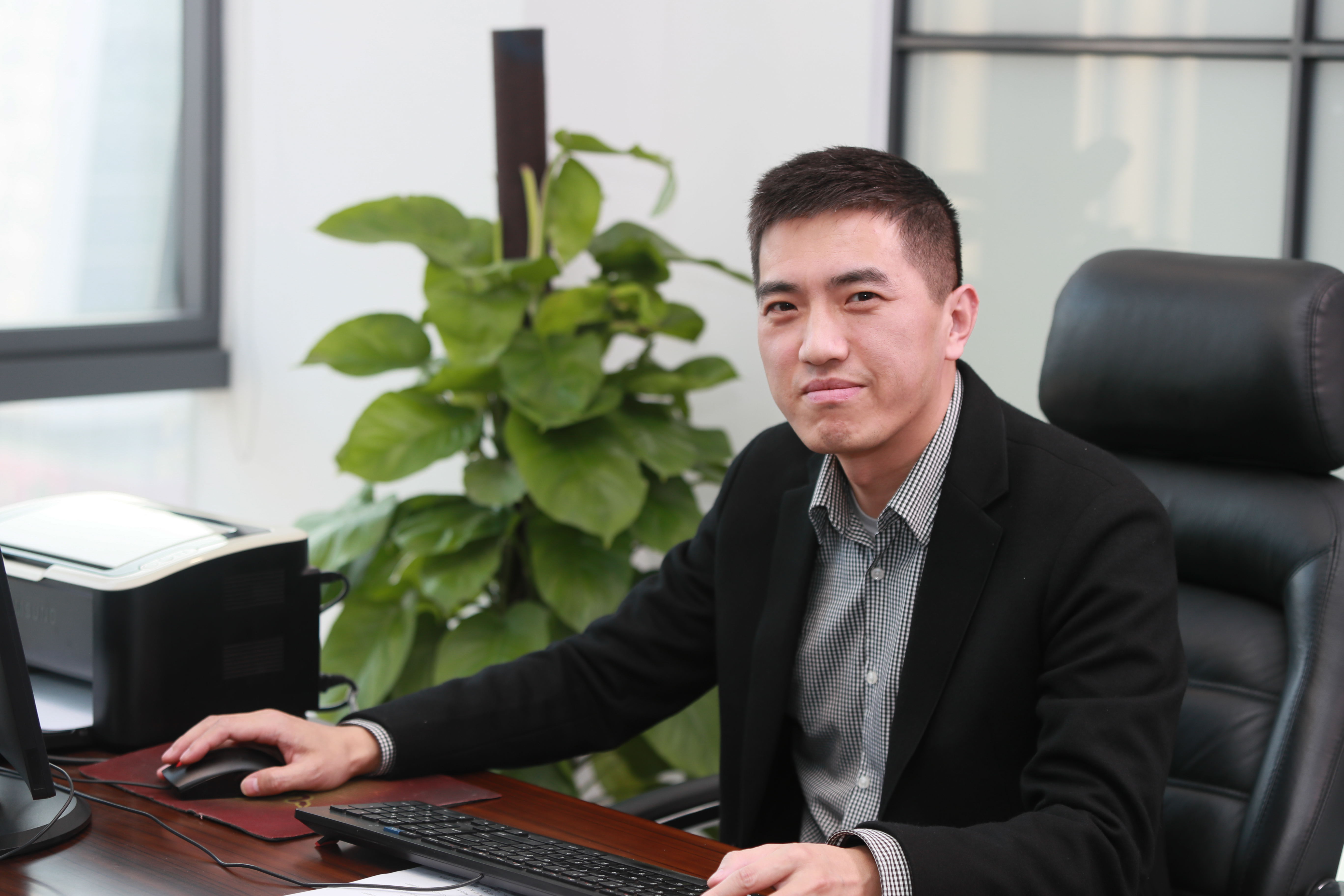 晶天人物專訪丨顧曉冬:始于熱愛,基于實干,成于創新(圖1) 晶天人物專訪丨顧曉冬:始于熱愛,基于實干,成于創新(圖1)